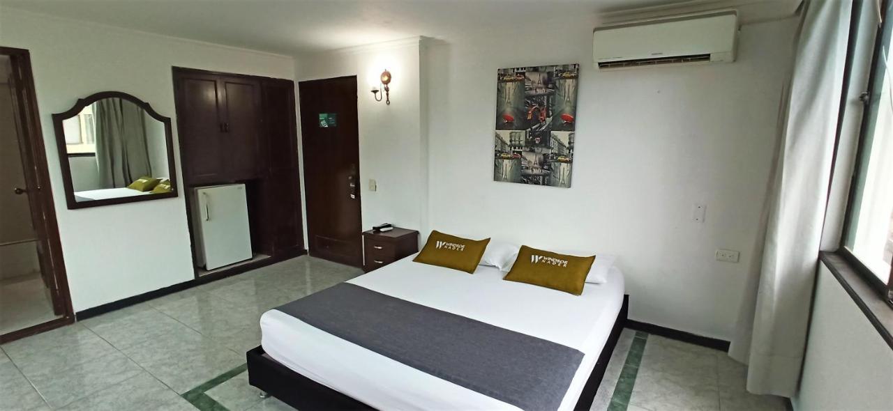 Hotel Windsor Plaza - Downtown كالي المظهر الخارجي الصورة