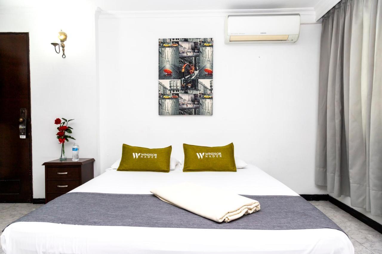 Hotel Windsor Plaza - Downtown كالي المظهر الخارجي الصورة