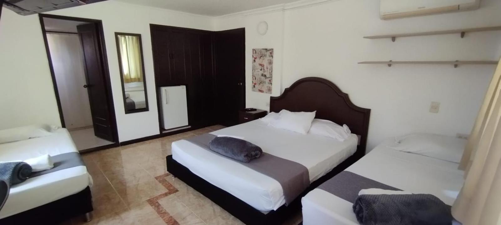Hotel Windsor Plaza - Downtown كالي المظهر الخارجي الصورة